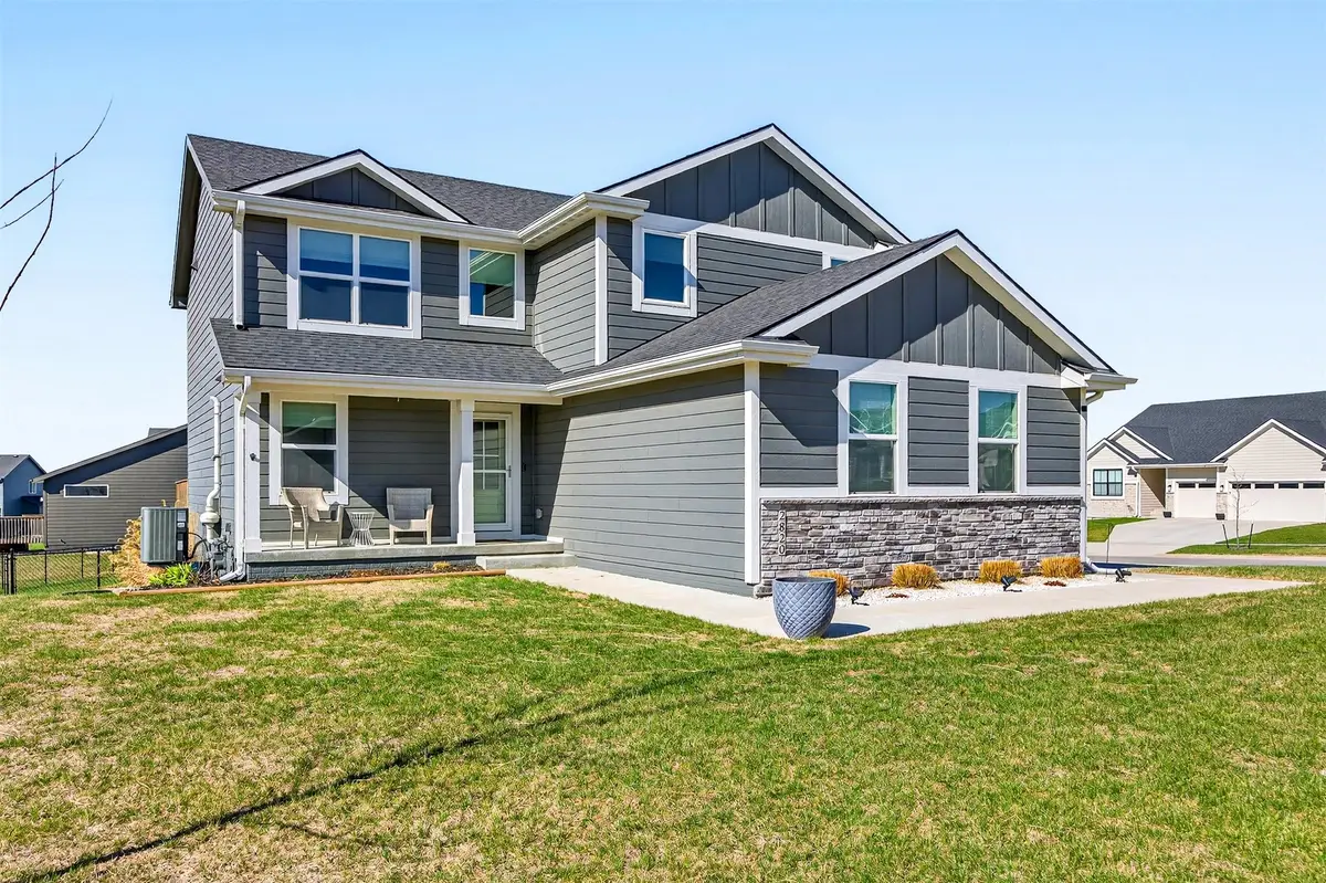 2820 SE Moraine Court, Waukee, IA 50263 - #1