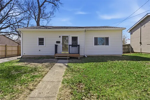 713 N 8th Avenue E, Newton, IA 50208