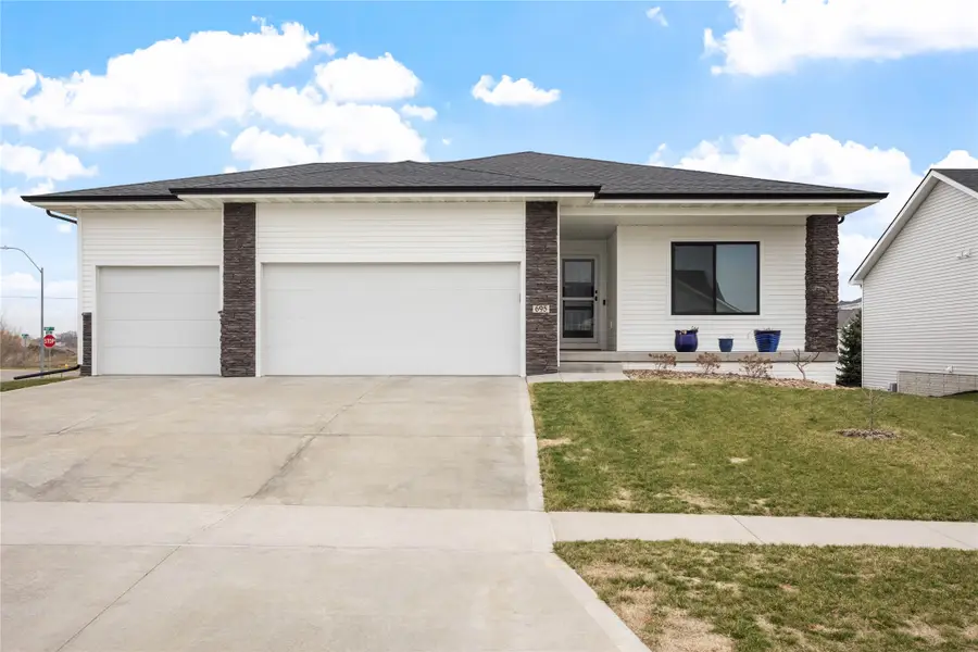 695 Dolce Court, West Des Moines, IA 50266 - #2
