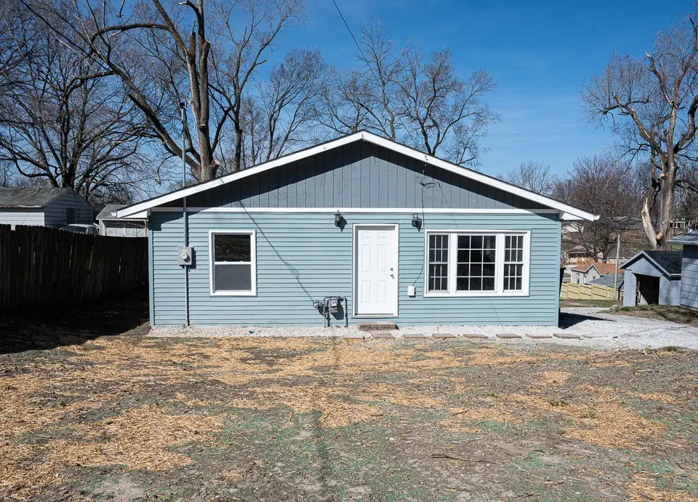 1212 E 36th Street, Des Moines, IA 50317 - #1