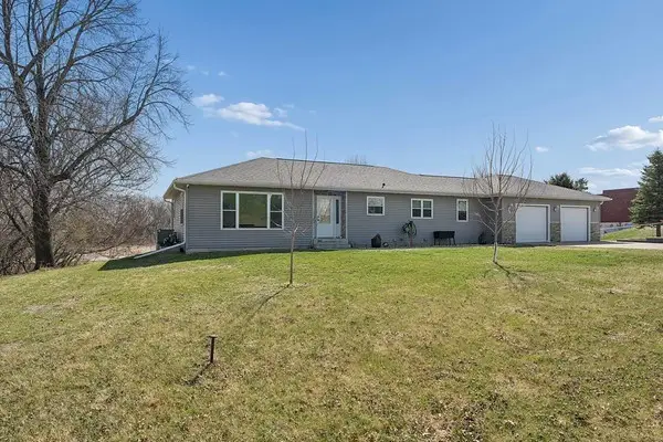 207 East Street, Lynnville, IA 50153 - #2