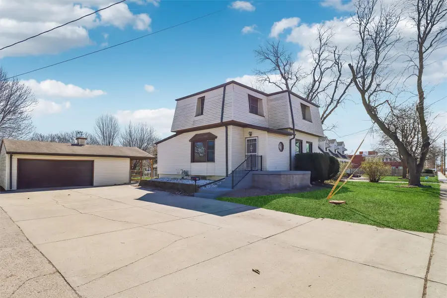 407 SW Des Moines Street, Ankeny, IA 50023 - #2
