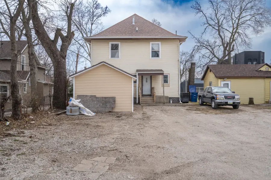 1610 E Grand Avenue, Des Moines, IA 50316 - #3