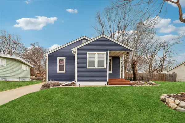 2407 E 39th Court, Des Moines, IA 50317