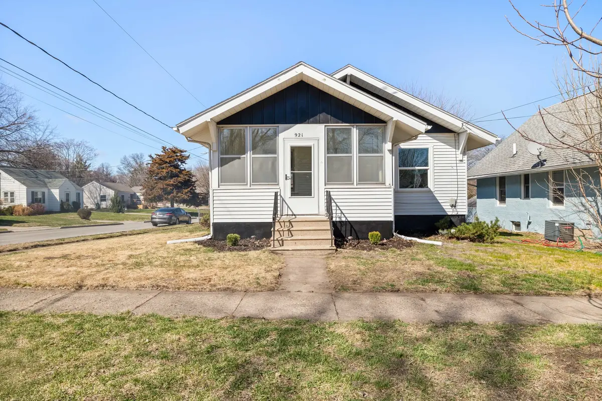 921 Madison Avenue, Des Moines, IA 50313 - #1