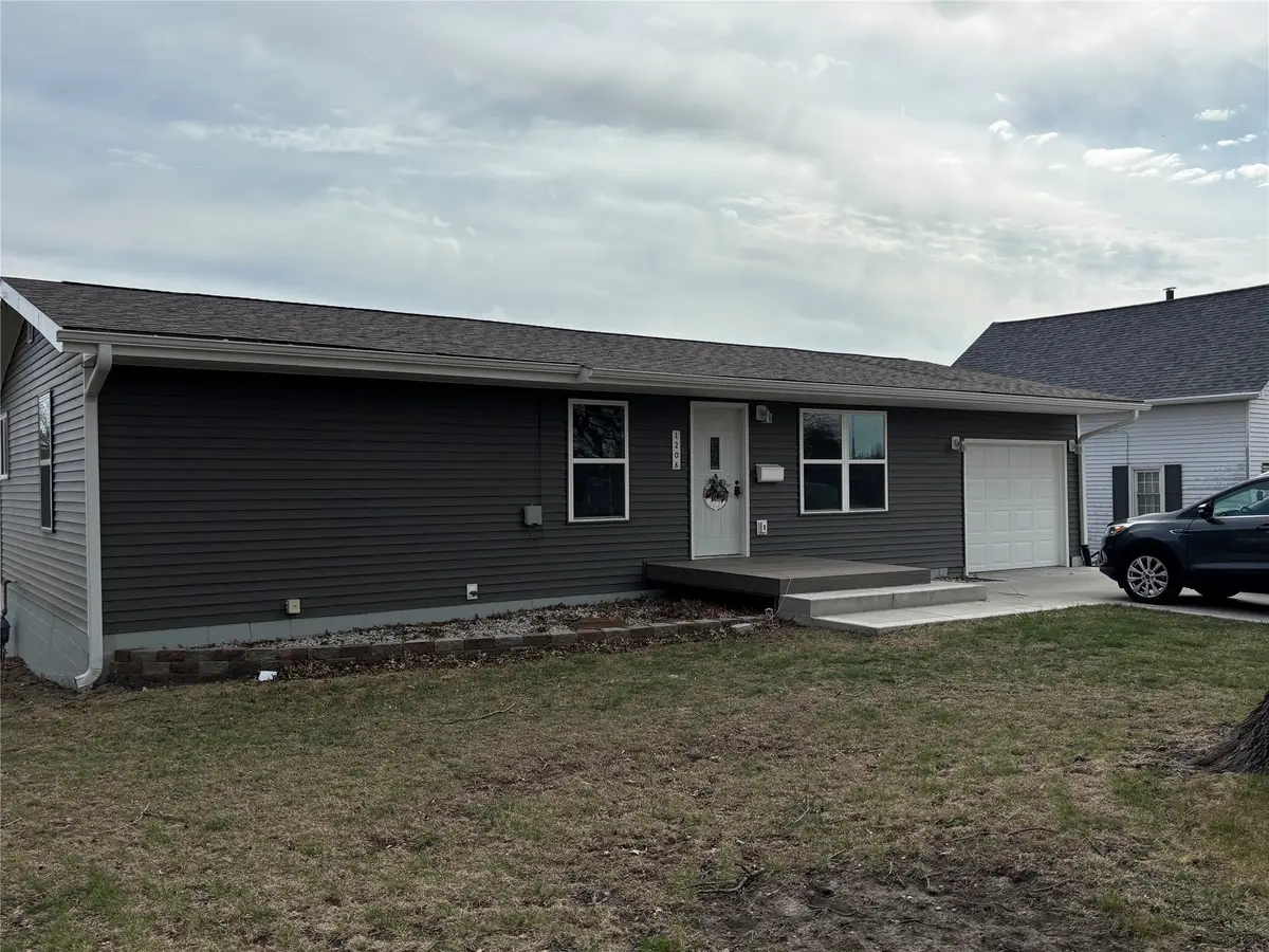 1206 W Adair Street, Creston, IA 50810 - #1