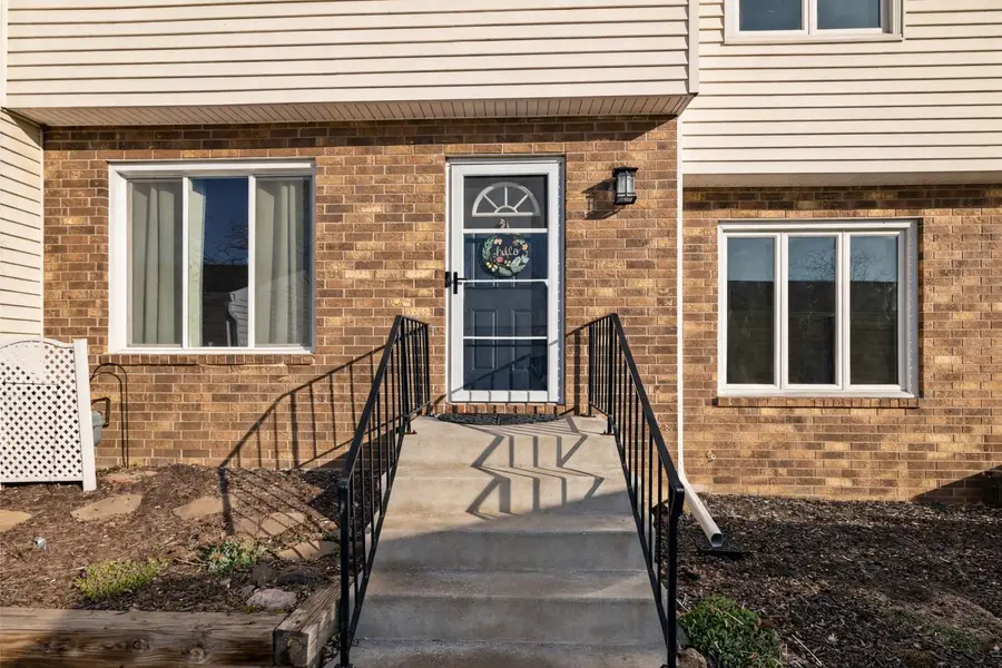 336 Holiday Circle #80, West Des Moines, IA 50265 - #3