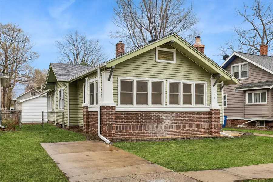 2115 York Street, Des Moines, IA 50316 - #2