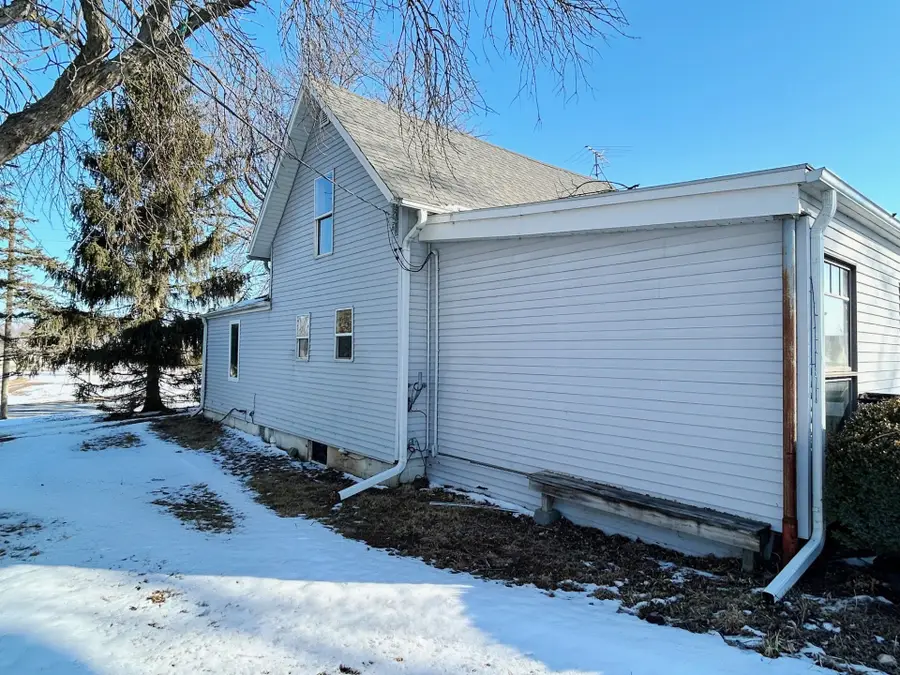 5016 Highway 92, Prole, IA 50229 - #2