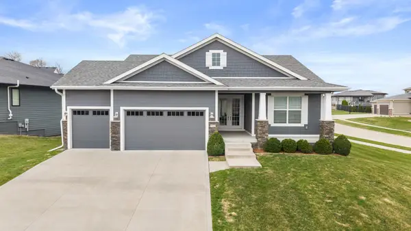 9403 Foxtail Circle, Norwalk, IA 50211