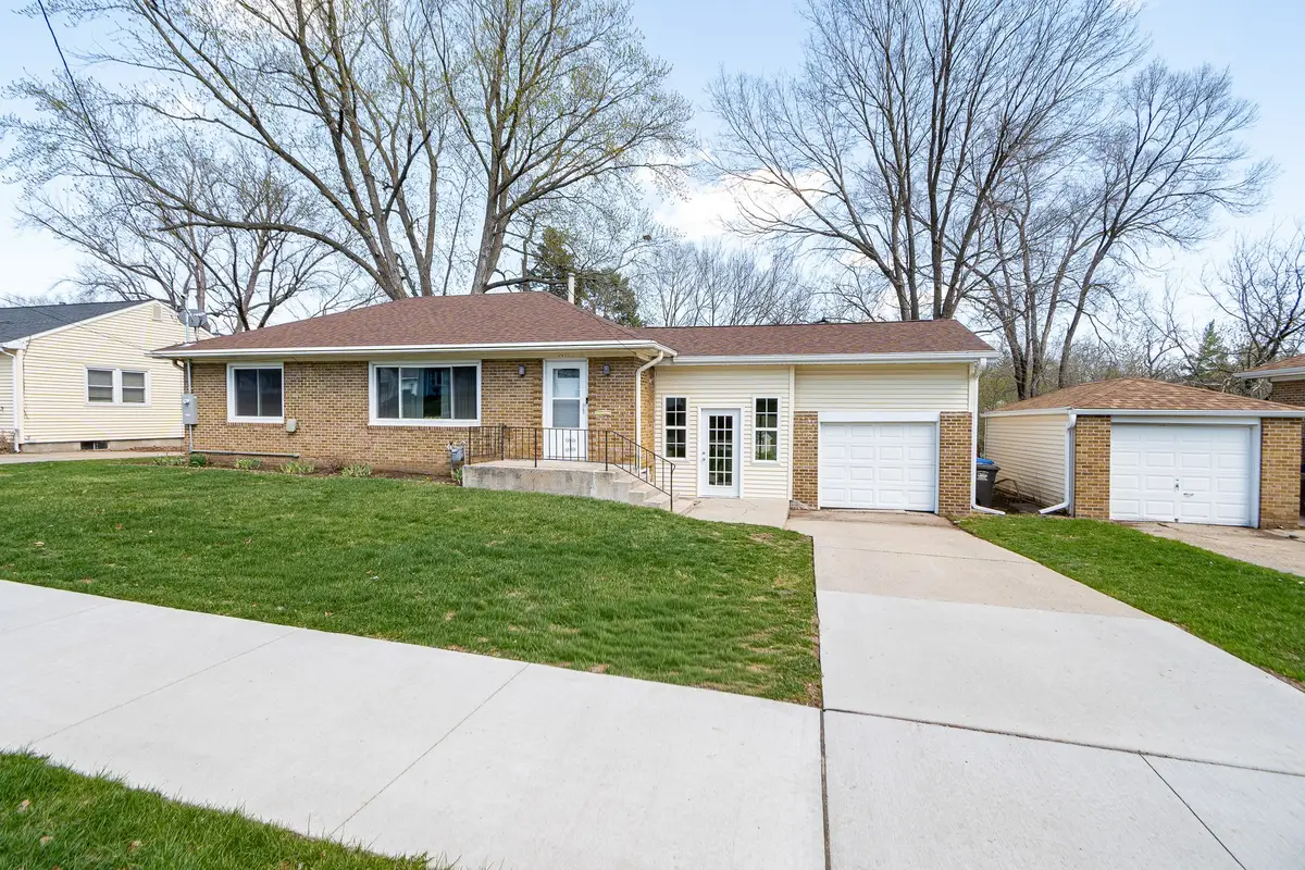 1417 62nd Street, Des Moines, IA 50311 - #1