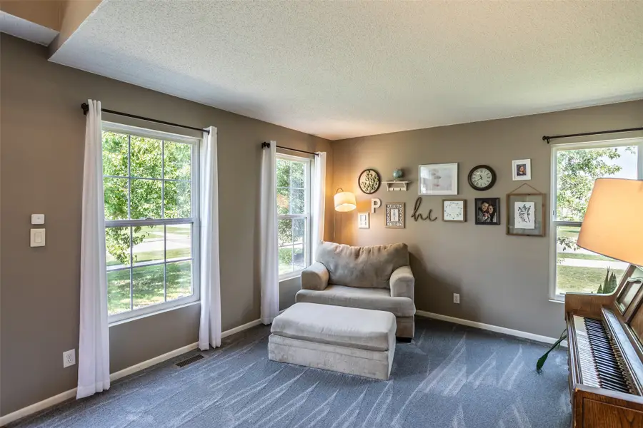 10 Marshall Drive, Waukee, IA 50263 - #3