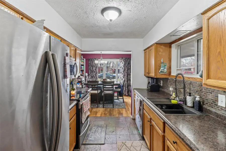 4517 Wakonda Parkway, Des Moines, IA 50315 - #2