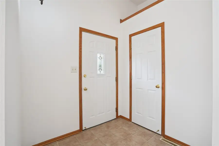 3213 SW Coves Drive, Ankeny, IA 50023 - #3