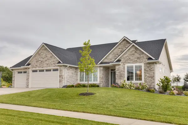 6111 NE Briarwood Drive, Ankeny, IA 50021