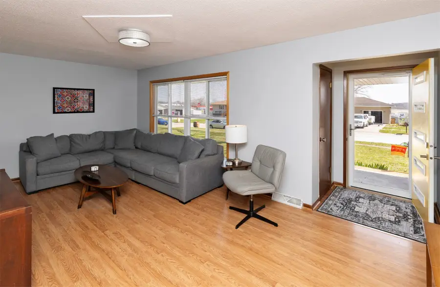 635 S 2nd Street, Carlisle, IA 50047 - #3