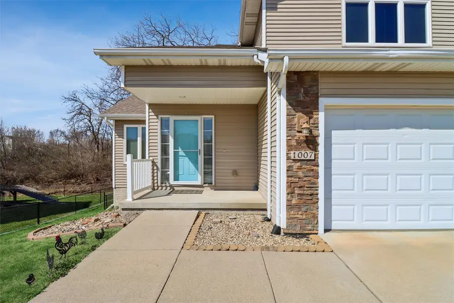 1007 N O Street, Indianola, IA 50125 - #2