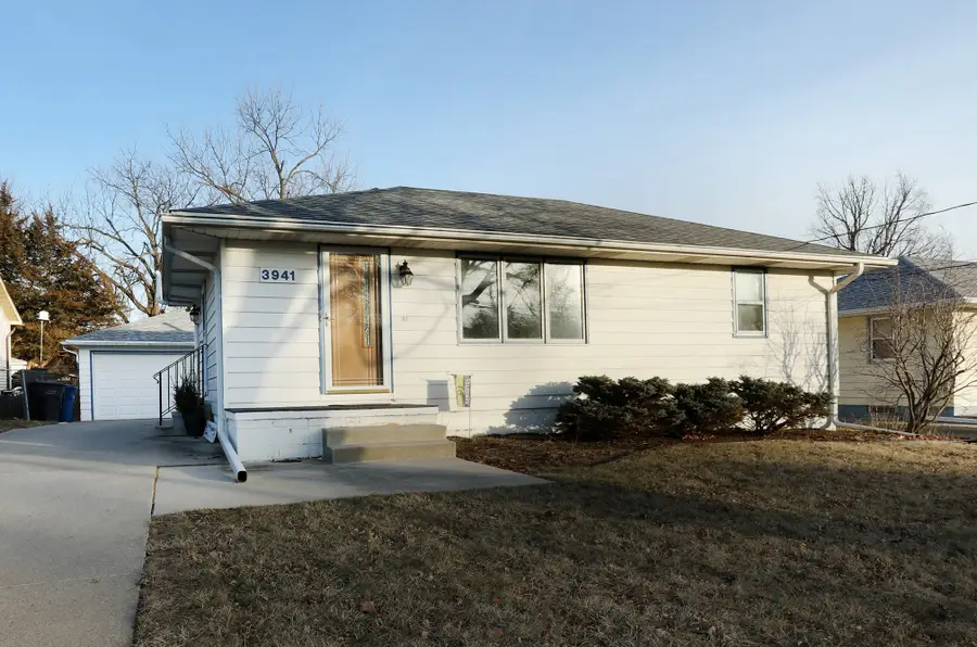 3941 E 26th Street, Des Moines, IA 50317 - #3