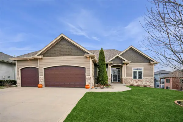14504 Brookview Drive, Urbandale, IA 50323