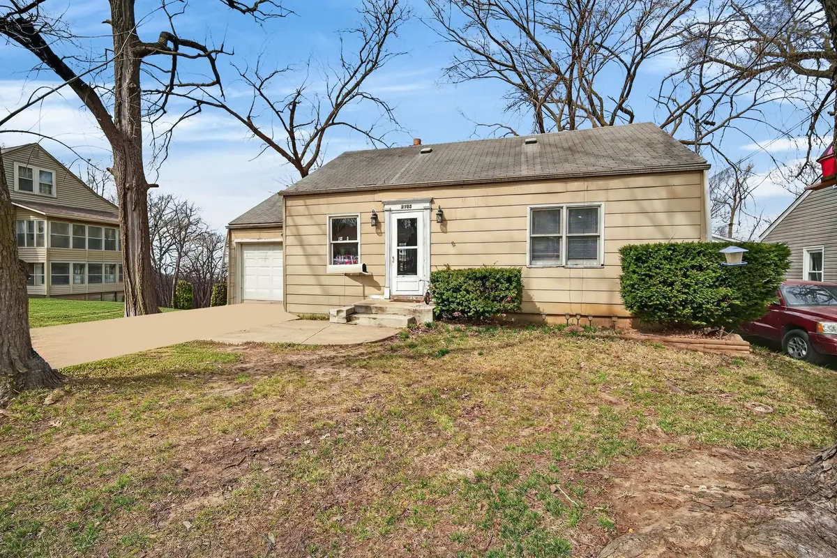 2755 Adams Avenue, Des Moines, IA 50310 - #1