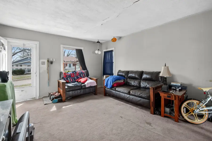 2755 Adams Avenue, Des Moines, IA 50310 - #3