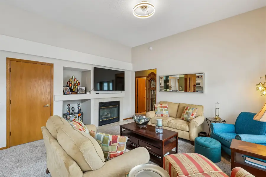 4400 Ep True Parkway #5, West Des Moines, IA 50265 - #3