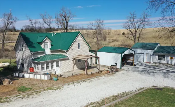 57846 150th Avenue, Lacona, IA 50139