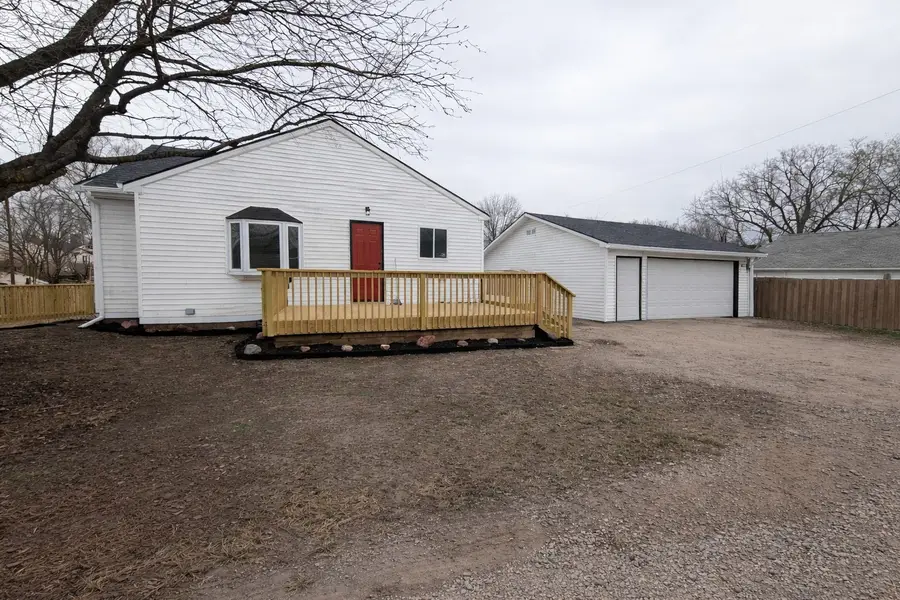 2432 Maple Street, Des Moines, IA 50317 - #2