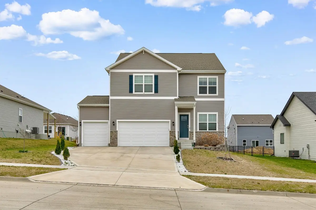 3890 Fieldstone Drive, Waukee, IA 50263 - #1