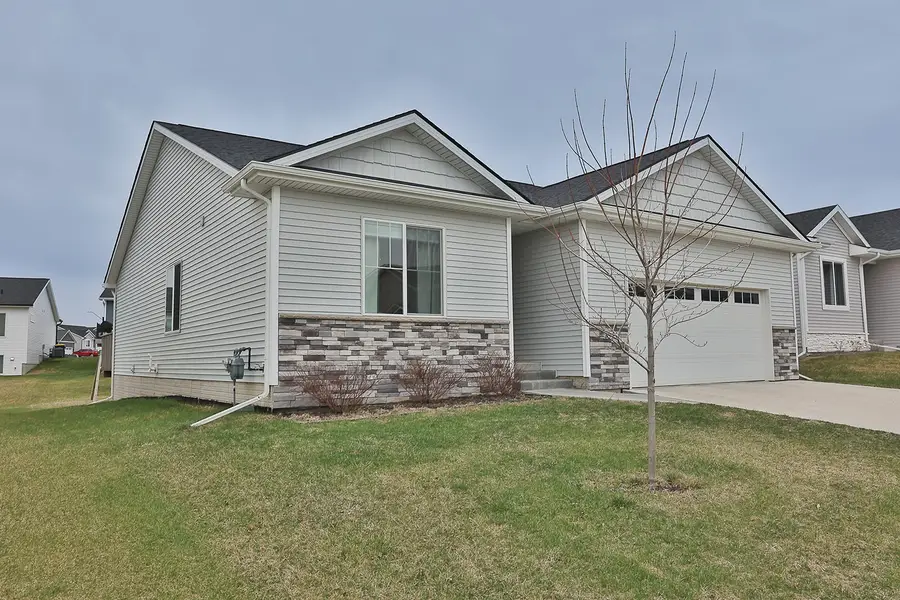 2941 Primrose Lane, Pella, IA 50219 - #2