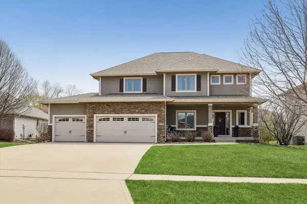 9600 Wickham Drive, Johnston, IA 50131