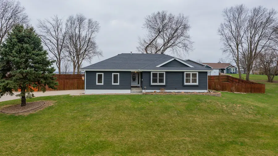 1515 S 5th Street, Carlisle, IA 50047 - #3