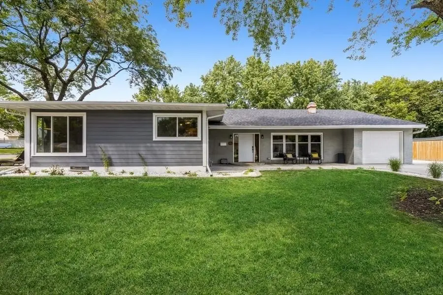 223 W Lane Street, Winterset, IA 50273 - #1