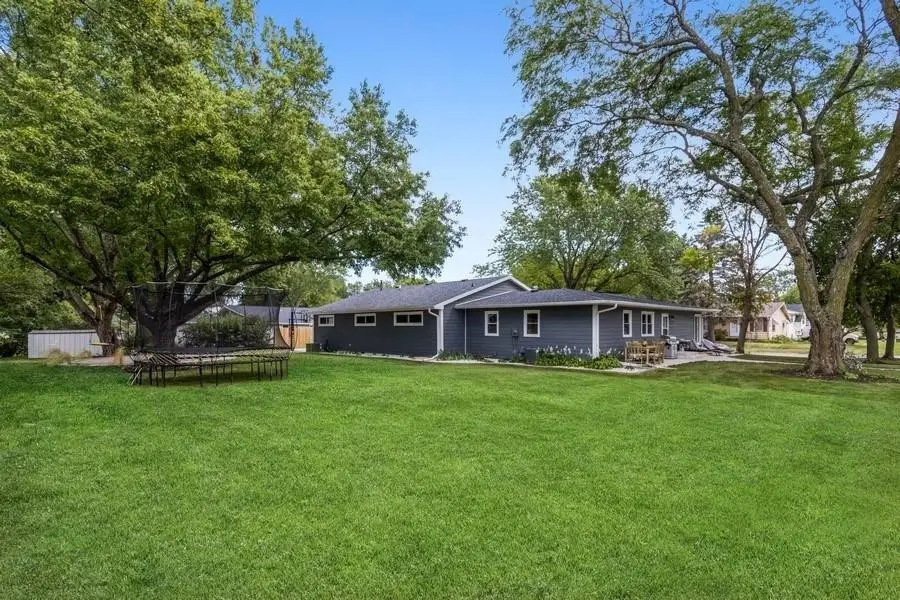 223 W Lane Street, Winterset, IA 50273 - #2