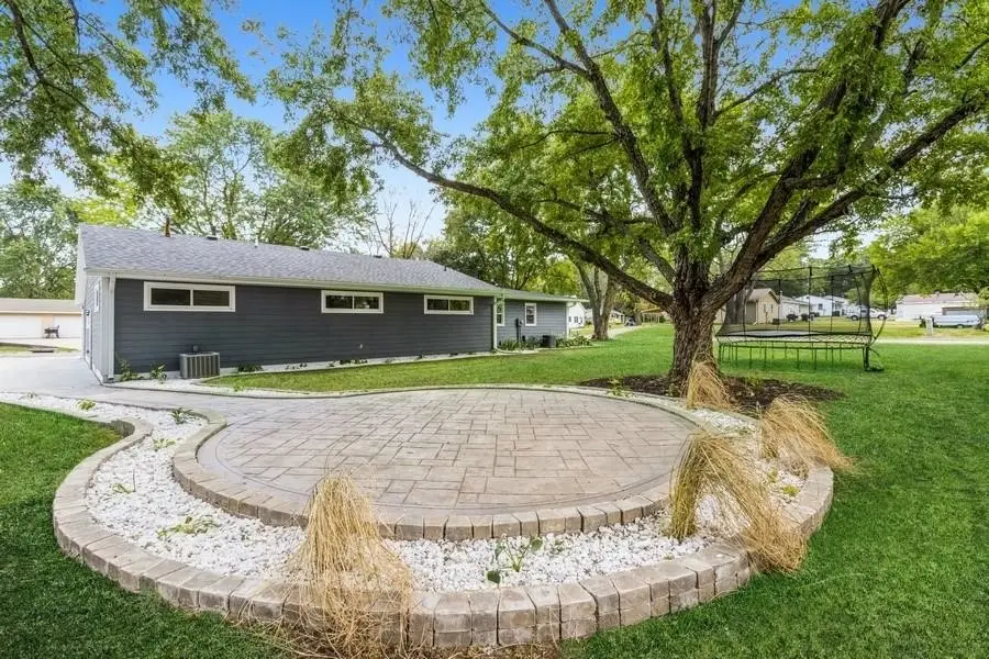 223 W Lane Street, Winterset, IA 50273 - #3