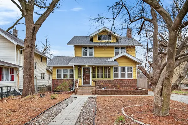 1518 E 9th Street, Des Moines, IA 50316