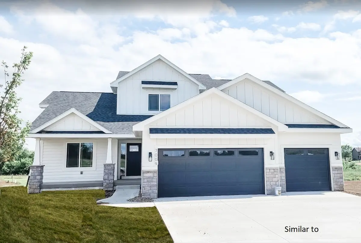 8421 Longmeadow Lane, West Des Moines, IA 50266 - #1