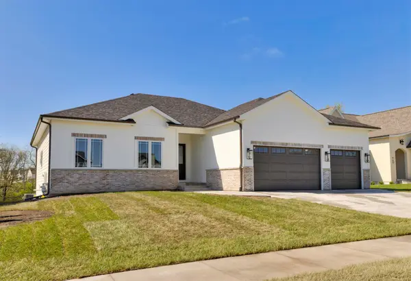 950 Harrington Way, Waukee, IA 50263