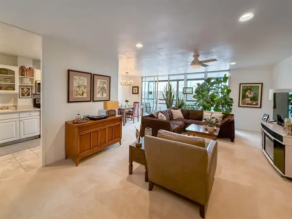 3663 Grand Avenue #401, Des Moines, IA 50312