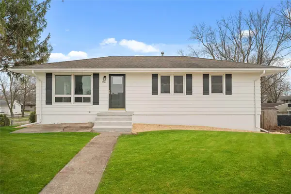 1901 W 4th Avenue, Indianola, IA 50125