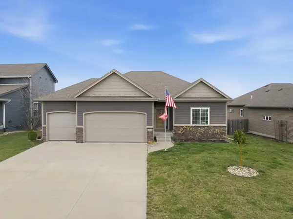 1437 Marina Cove Drive, Polk City, IA 50226