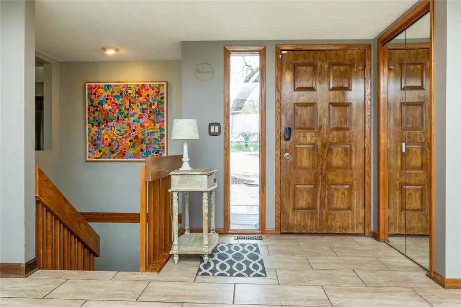 7900 Alpine Drive, Urbandale, IA 50322 - #2