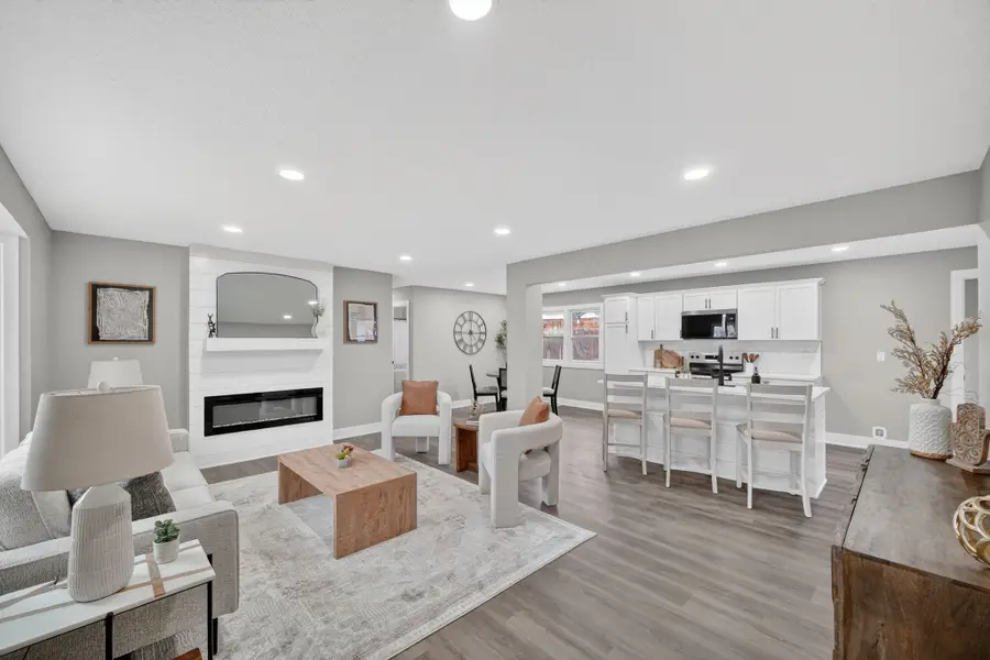 2908 Giles Street, West Des Moines, IA 50265 - #2