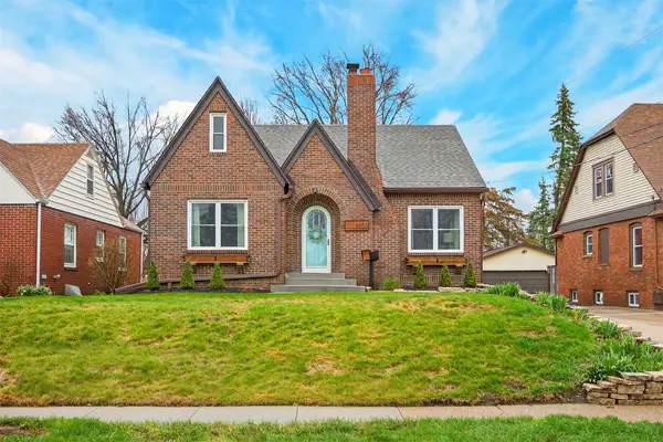 1655 Beaver Avenue, Des Moines, IA 50310