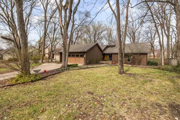 956 55th Street, West Des Moines, IA 50266