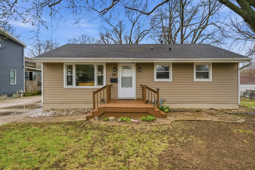 724 19th Street, West Des Moines, IA 50265 - #1