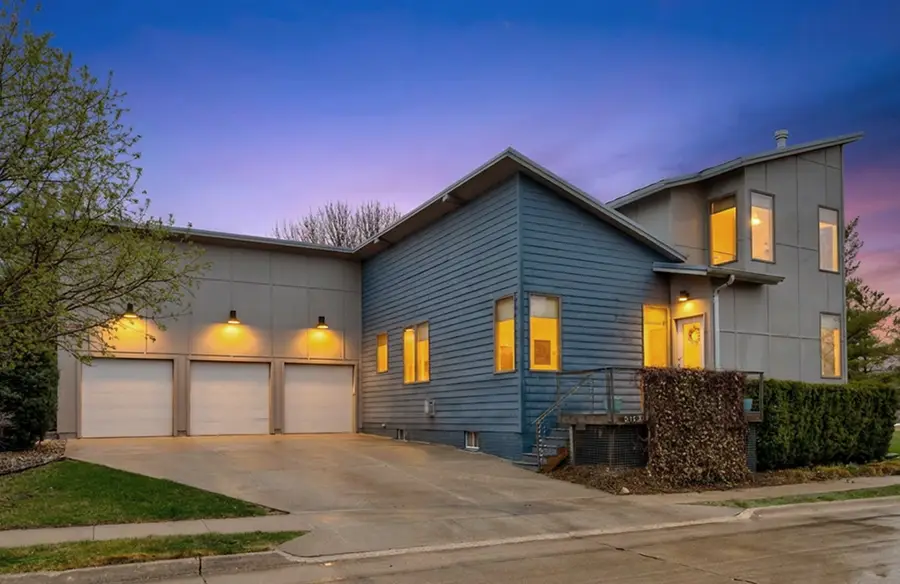 5682 Long Meadow Court, Johnston, IA 50131 - #2