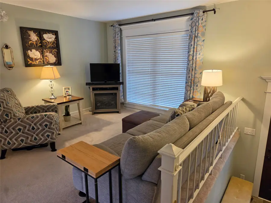 506 5th Avenue Se, Altoona, IA 50009 - #3