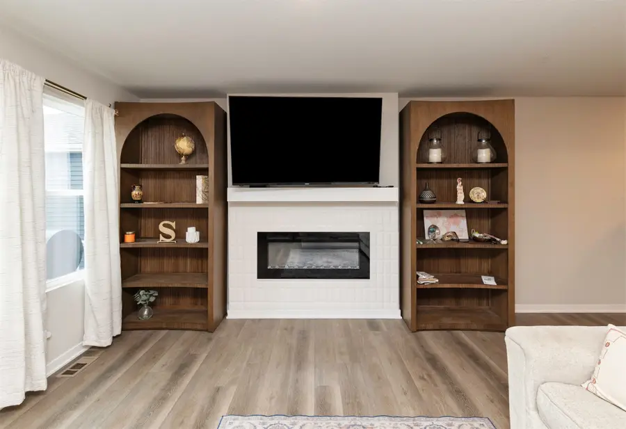 1288 NW Williamsburg Lane, Waukee, IA 50263 - #3