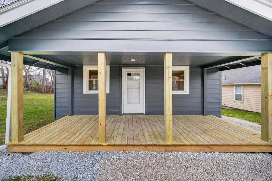 910 Lewis Avenue, Des Moines, IA 50315 - #3